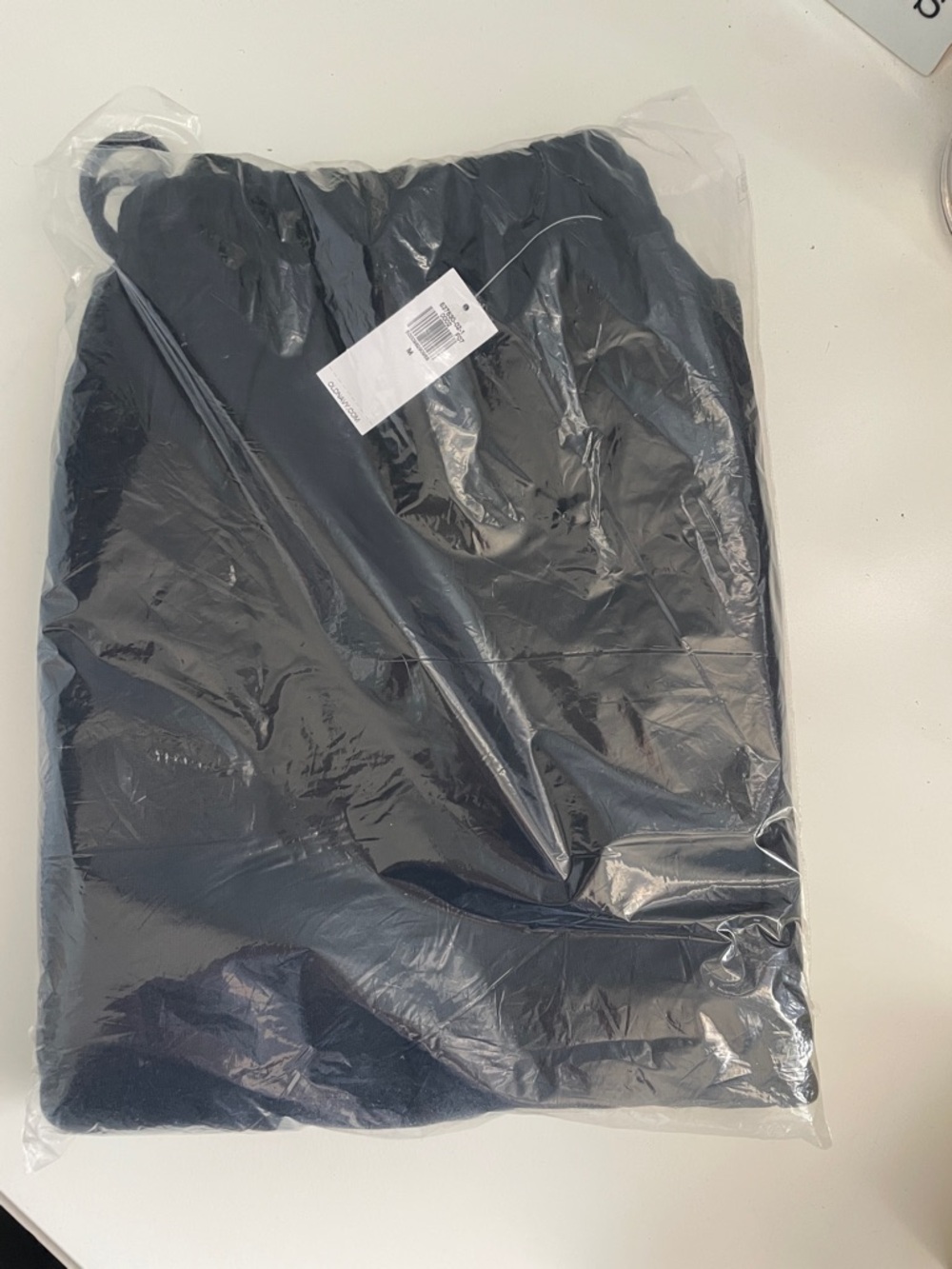 NWT Old Navy Wide Leg Sweatpants Black Jack Lounge Athleisure Comfy Joggers - M - Picture 2 of 12